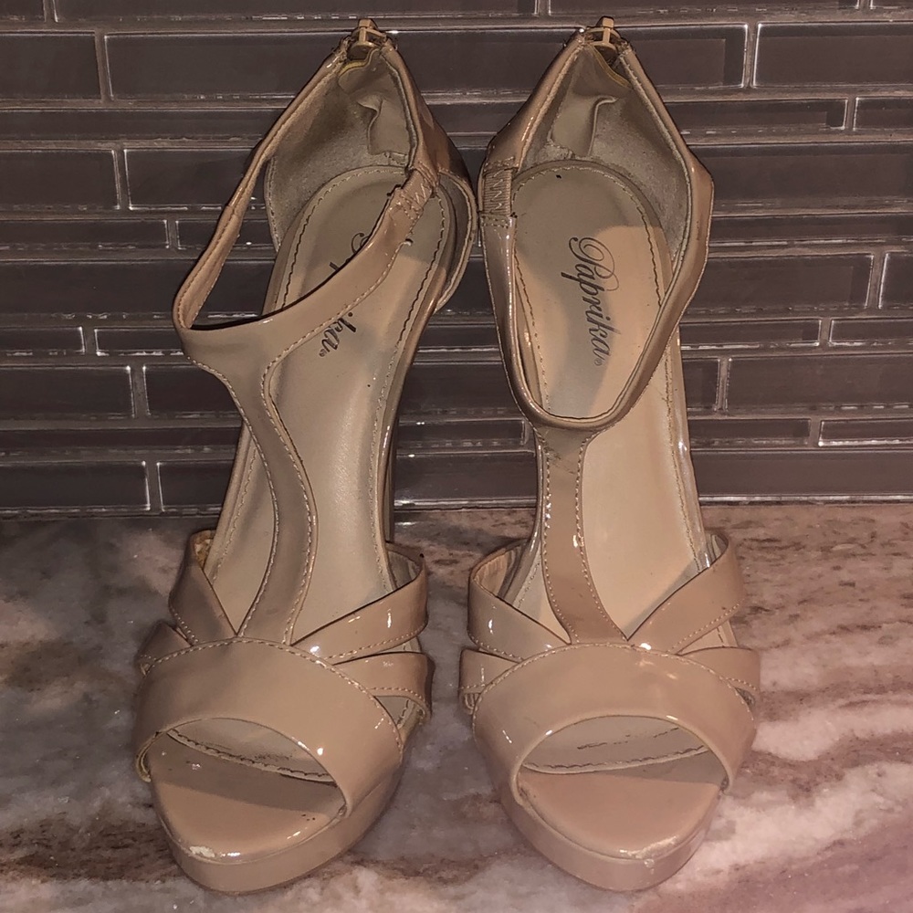 Tan peep toe shoes size 8